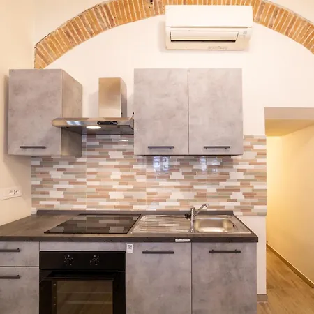 Via Deineri 22 Lägenhet Florens