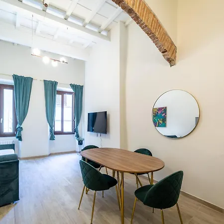 Via Deineri 22 Lägenhet *